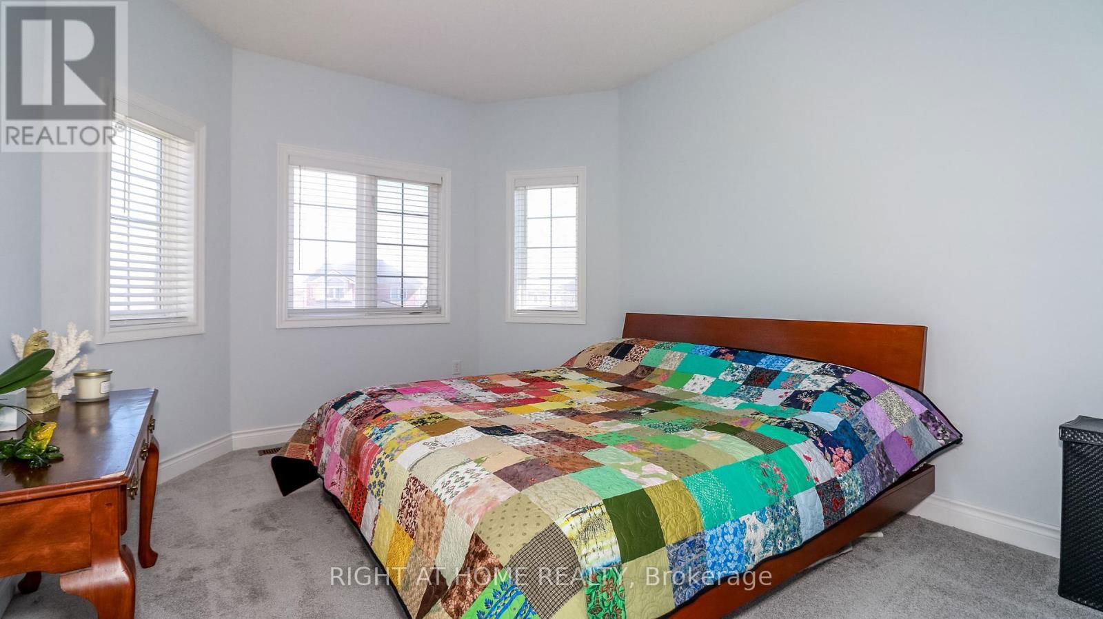 2072 WILSON STREET Image 35