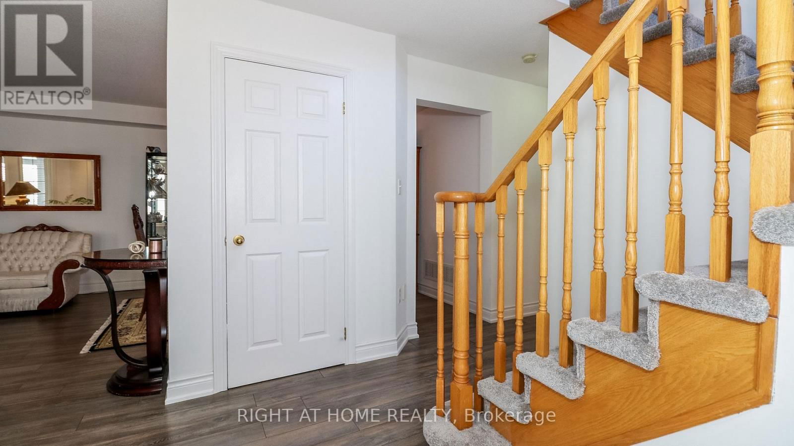 2072 WILSON STREET Image 6