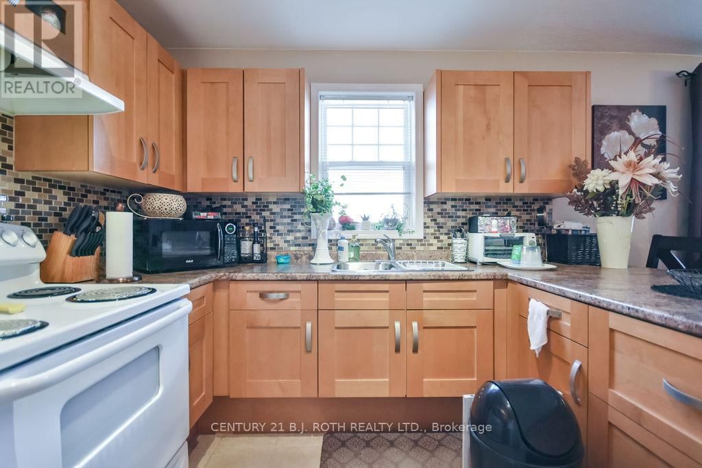 192 MILL STREET Image 31