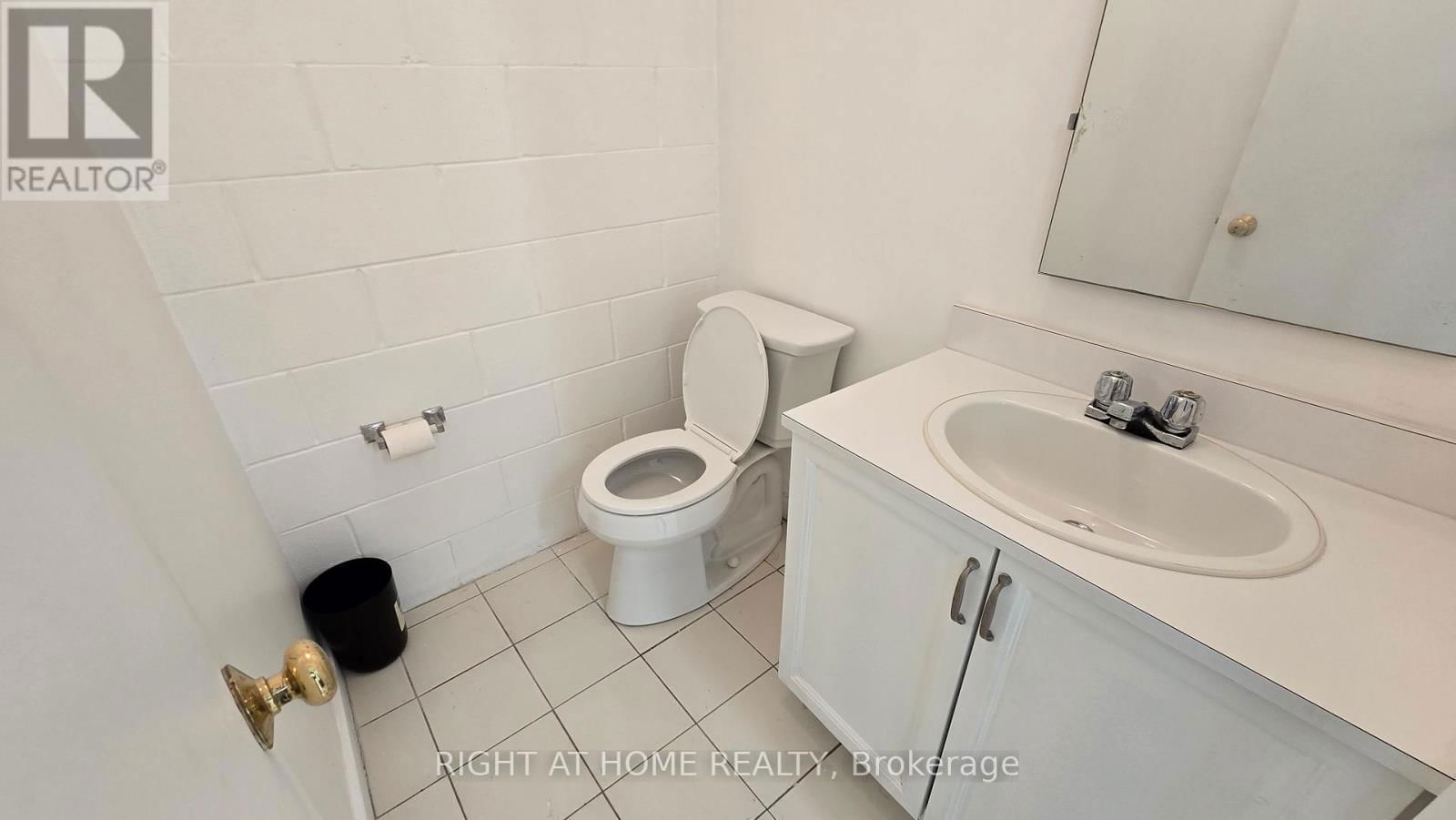 47 - 101 FRESHWAY DRIVE Image 11