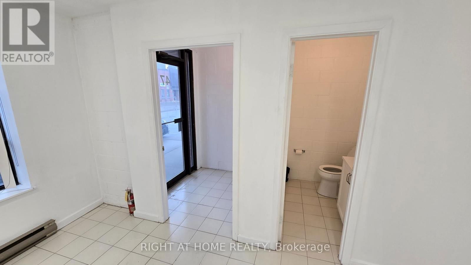 47 - 101 FRESHWAY DRIVE Image 4