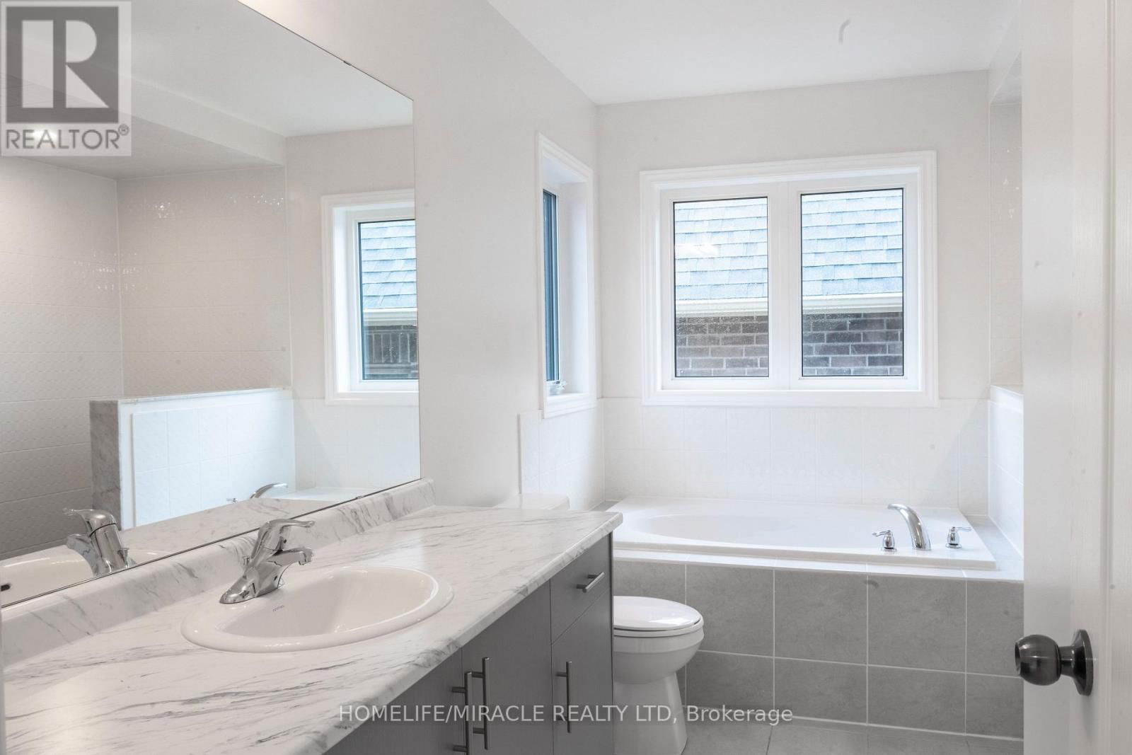 19 FENN CRESCENT Image 21