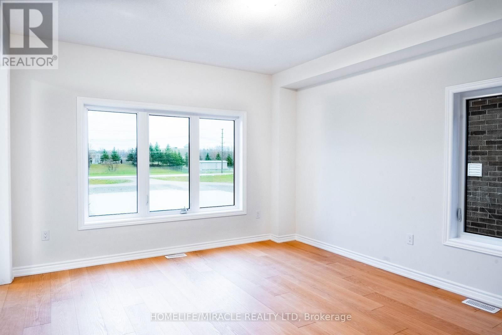 19 FENN CRESCENT Image 4