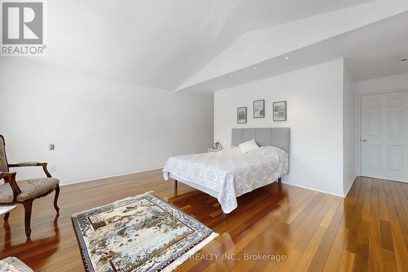 23 HEATHERTON WAY Image 26