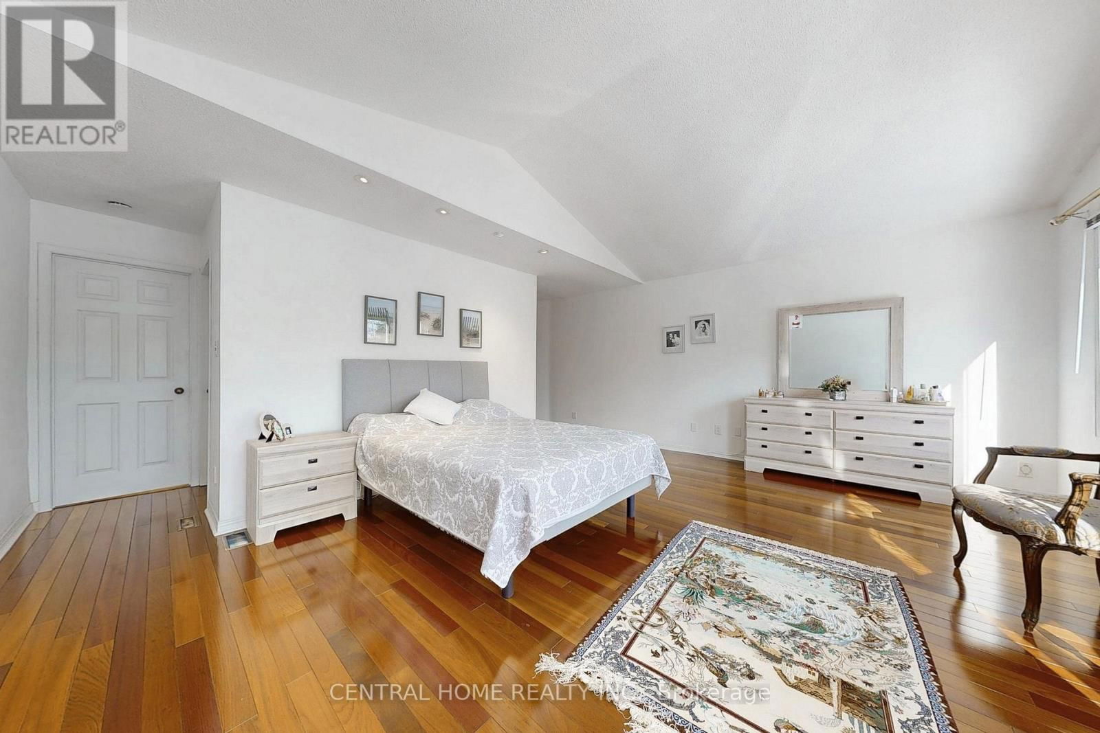 23 HEATHERTON WAY Image 27