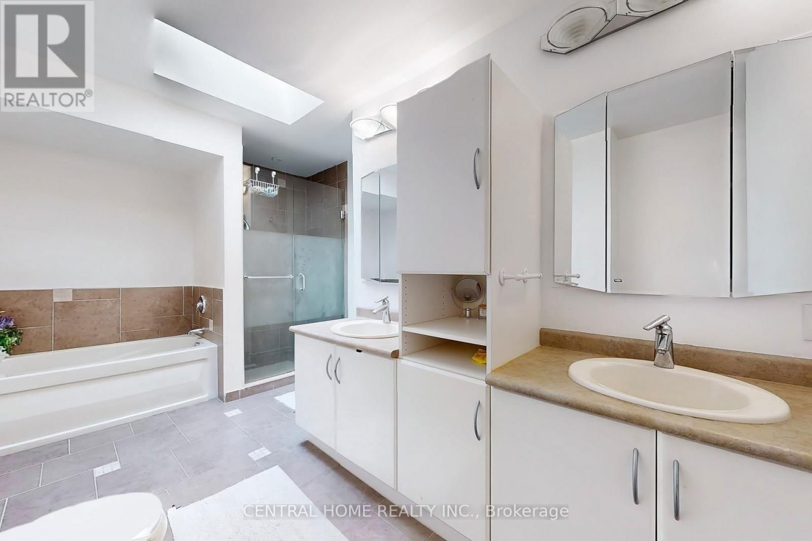 23 HEATHERTON WAY Image 28
