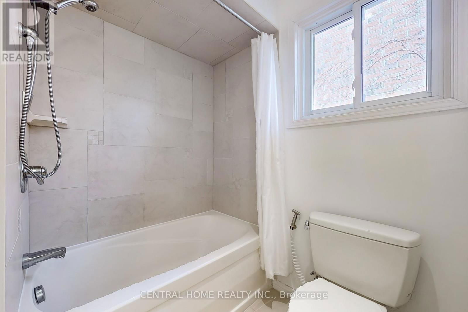 23 HEATHERTON WAY Image 40