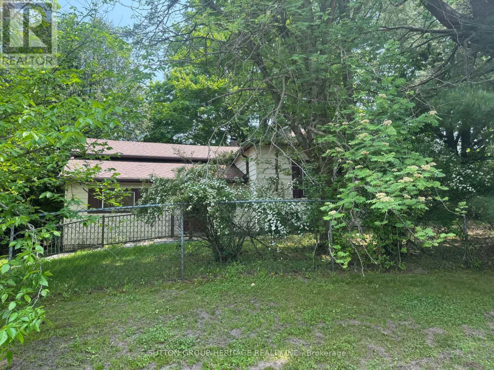 131 CEMETERY ROAD Image 1