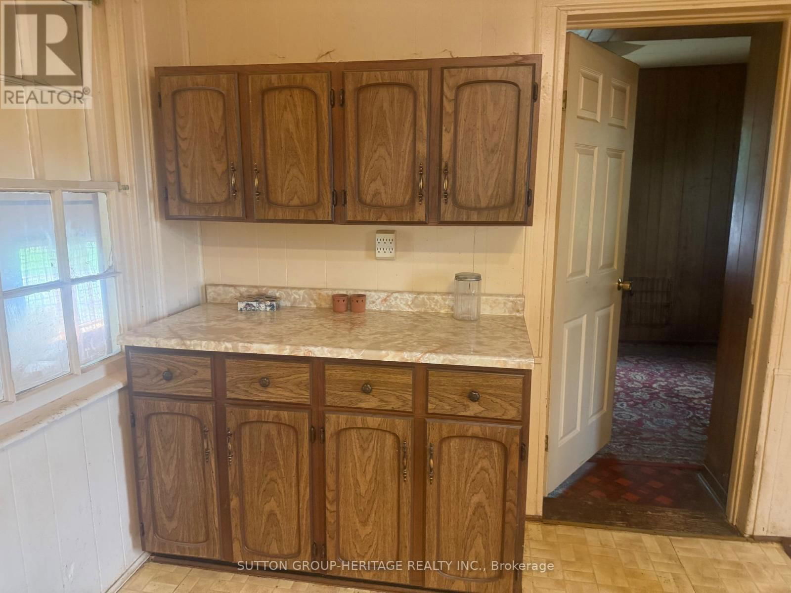 131 CEMETERY ROAD Image 11
