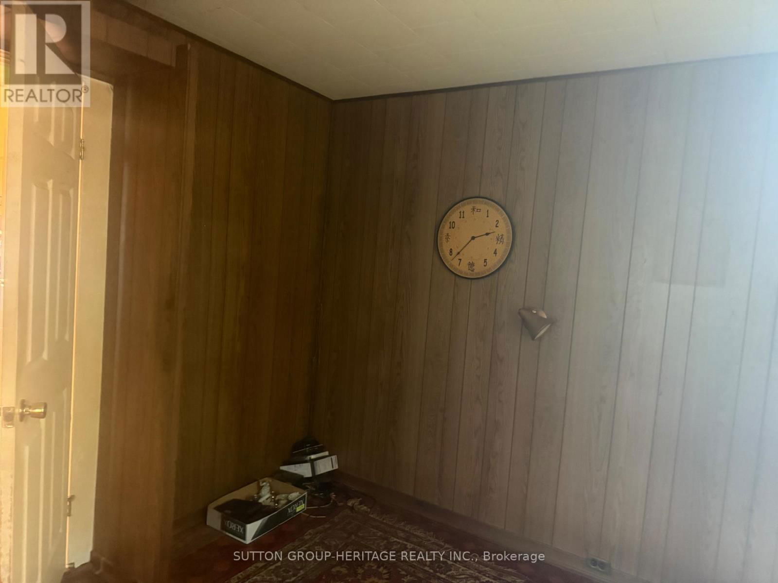 131 CEMETERY ROAD Image 15