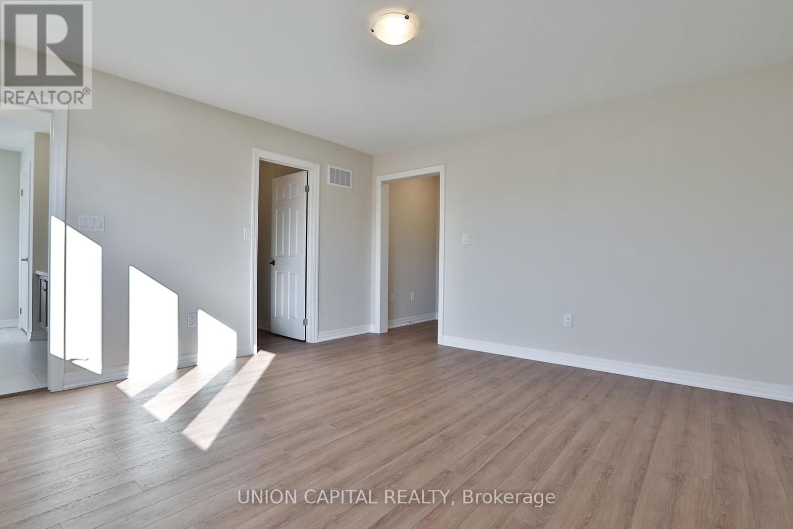 47 DONALD INGRAM CRESCENT Image 19
