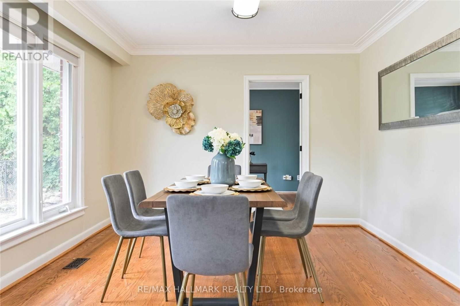 16 CAVALIER CRESCENT Image 12