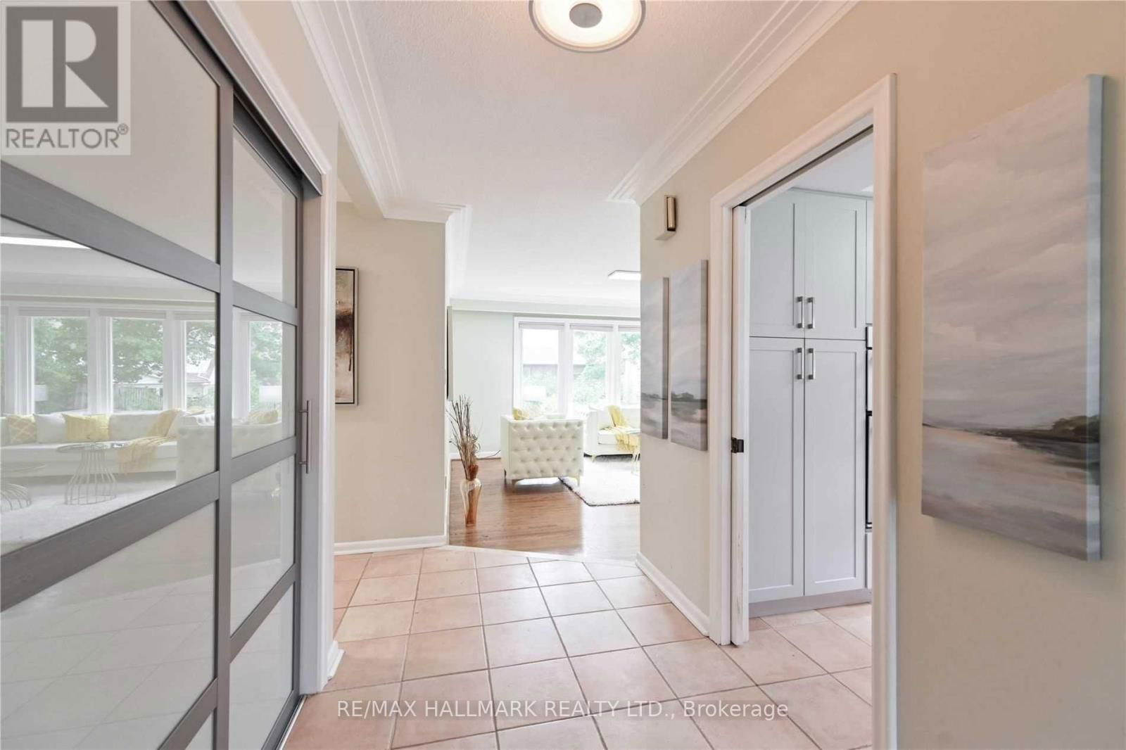 16 CAVALIER CRESCENT Image 3