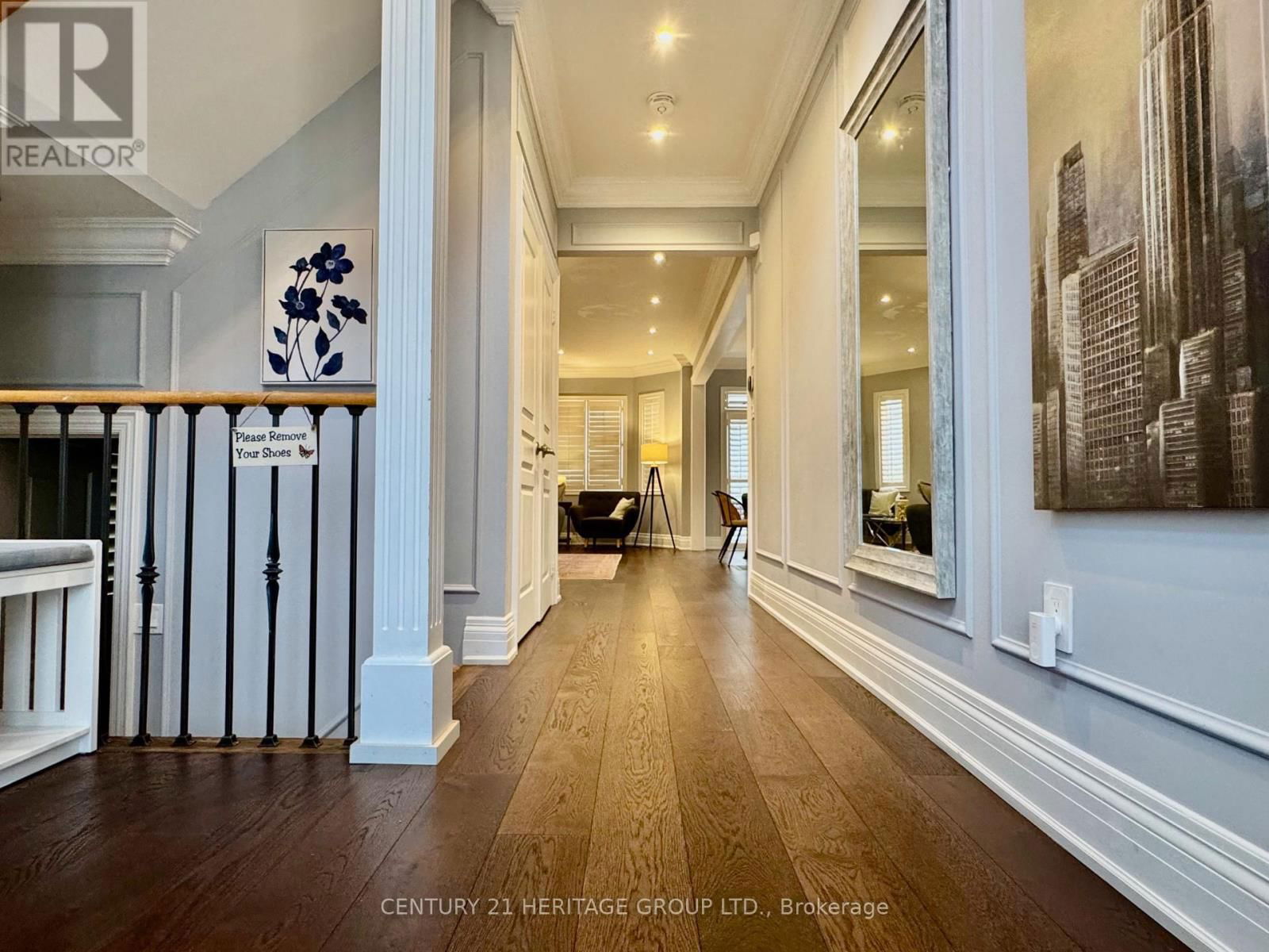 12 FIELDSIDE STREET Image 8