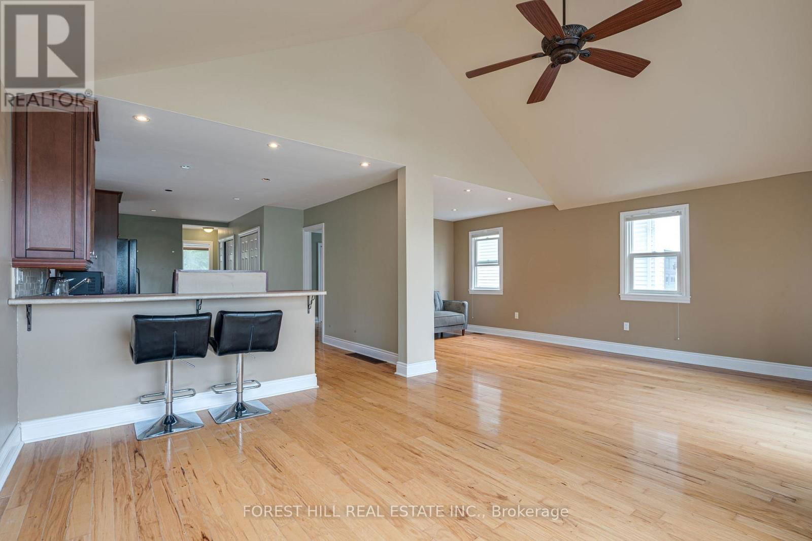 40 CONNOR DRIVE Image 14