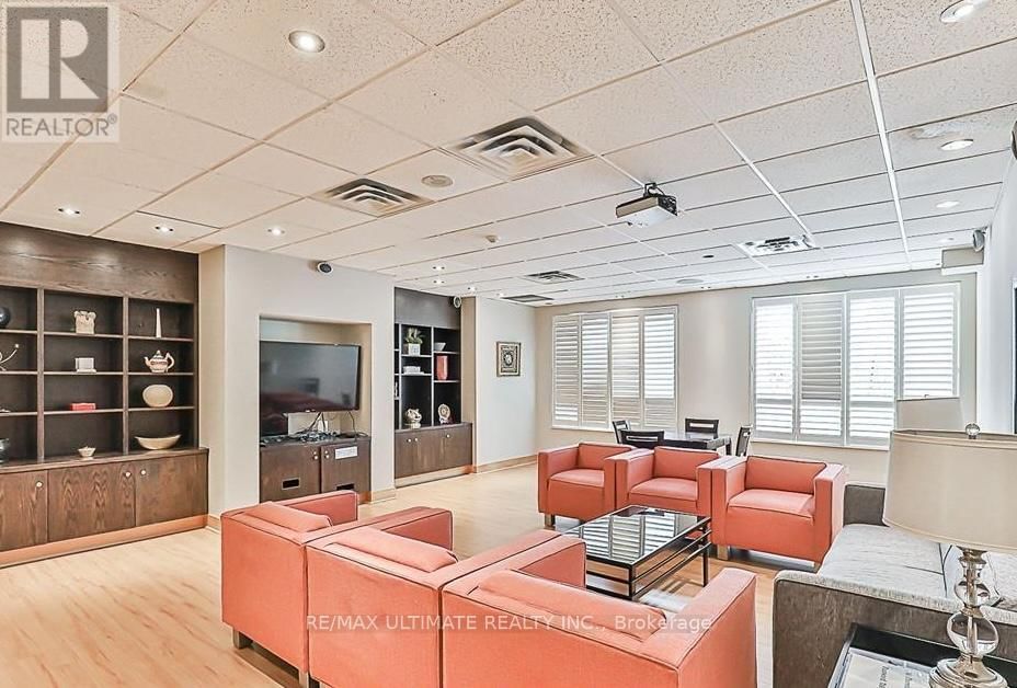 512 - 48 SUNCREST BOULEVARD Image 31