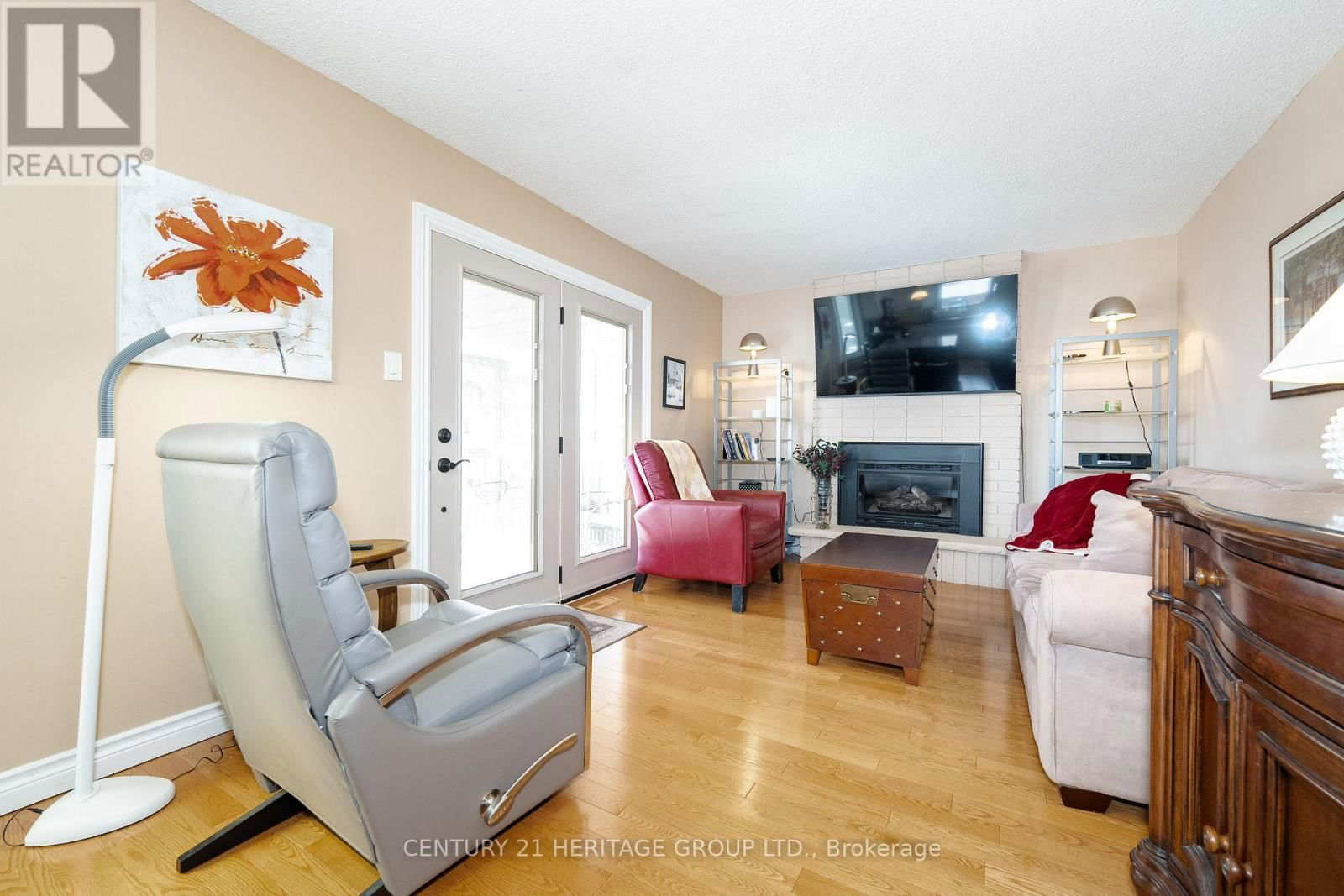231 JOHN BOWSER CRESCENT Image 13