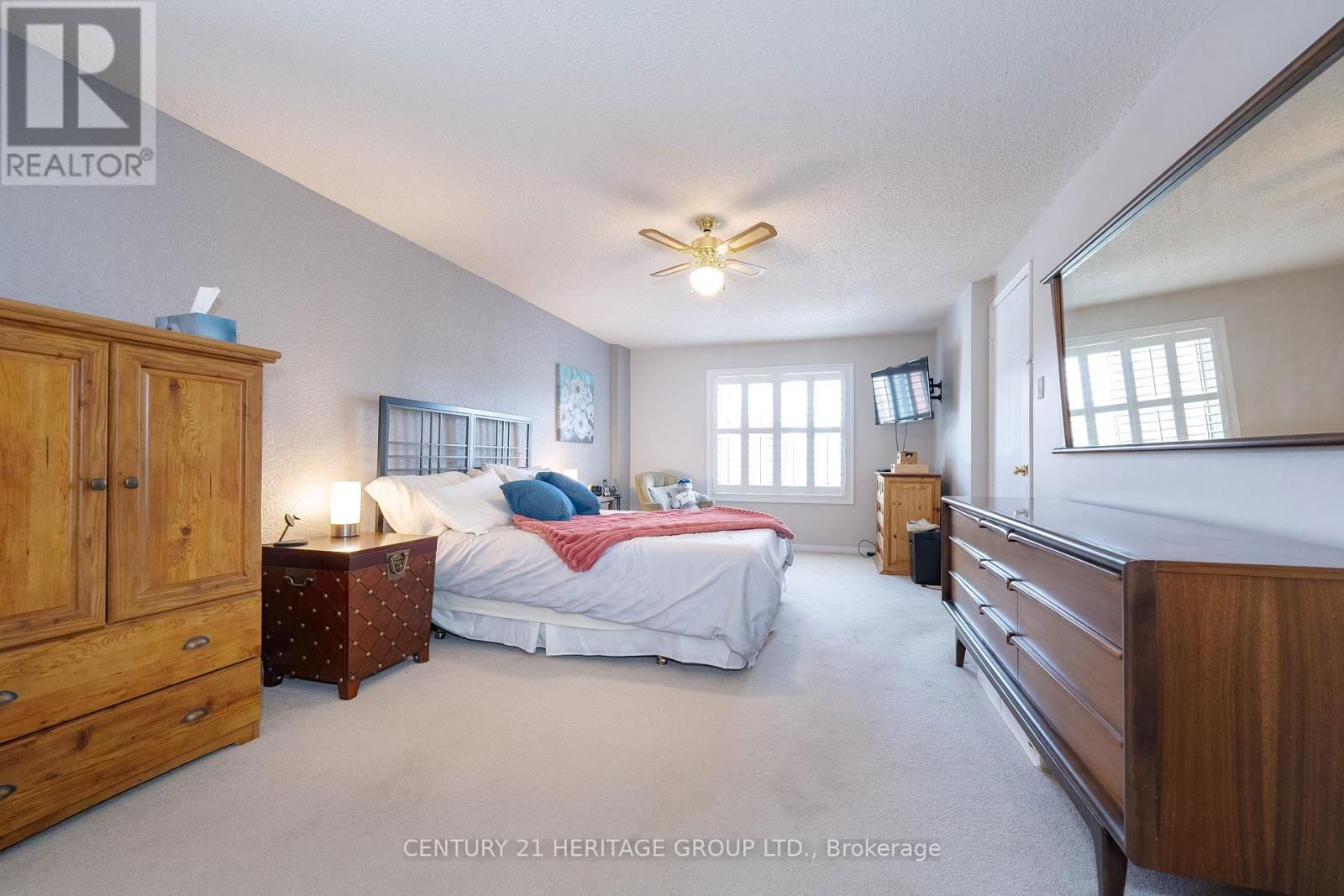 231 JOHN BOWSER CRESCENT Image 22