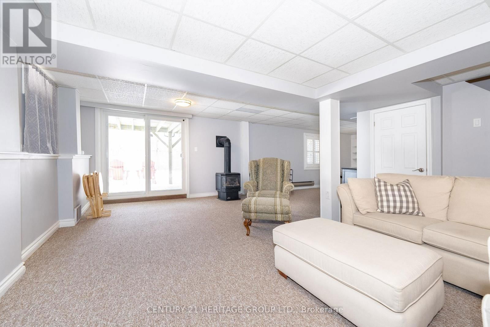 231 JOHN BOWSER CRESCENT Image 27