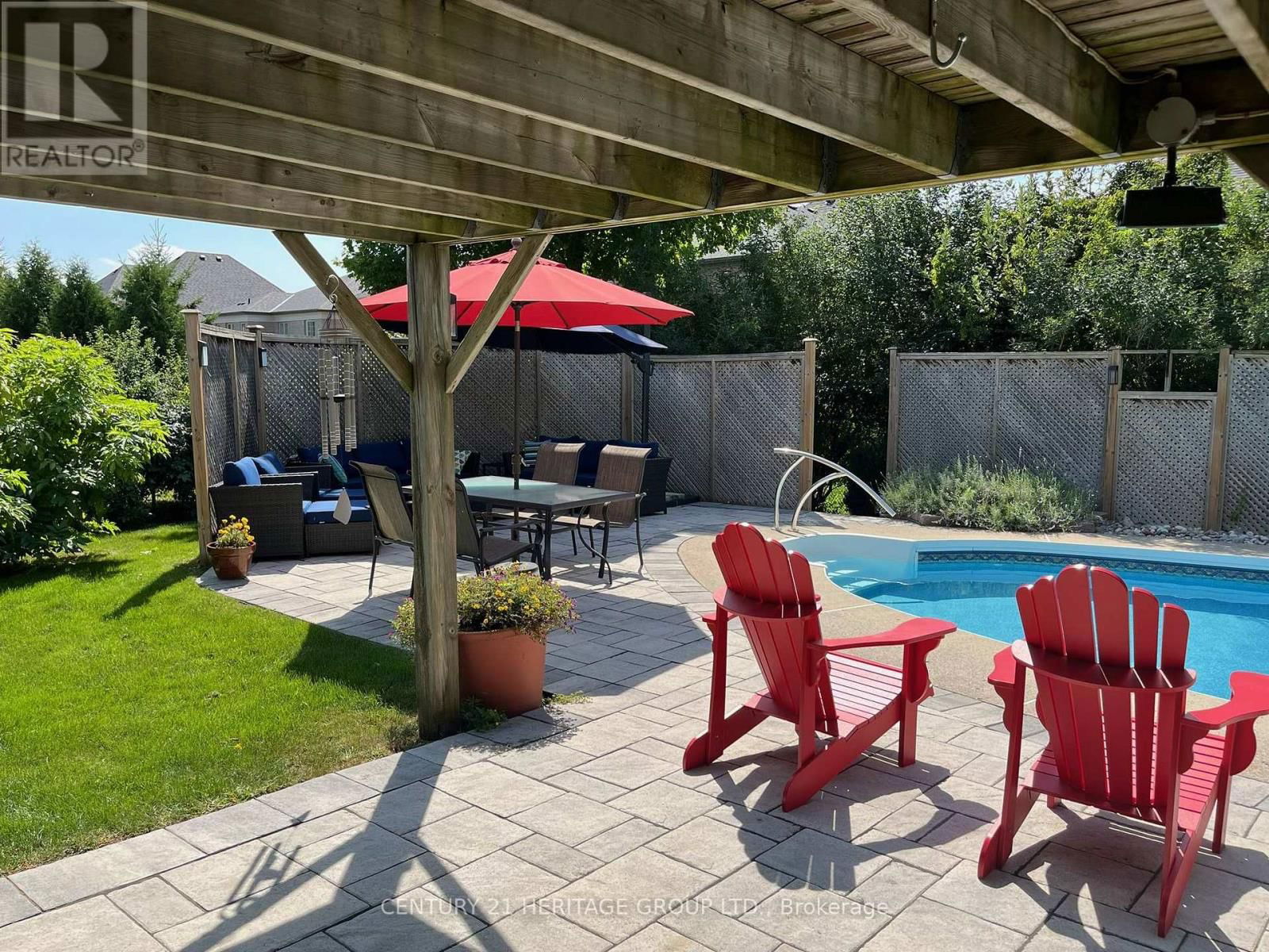 231 JOHN BOWSER CRESCENT Image 32