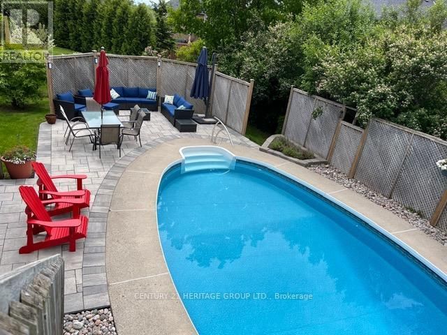 231 JOHN BOWSER CRESCENT Image 33