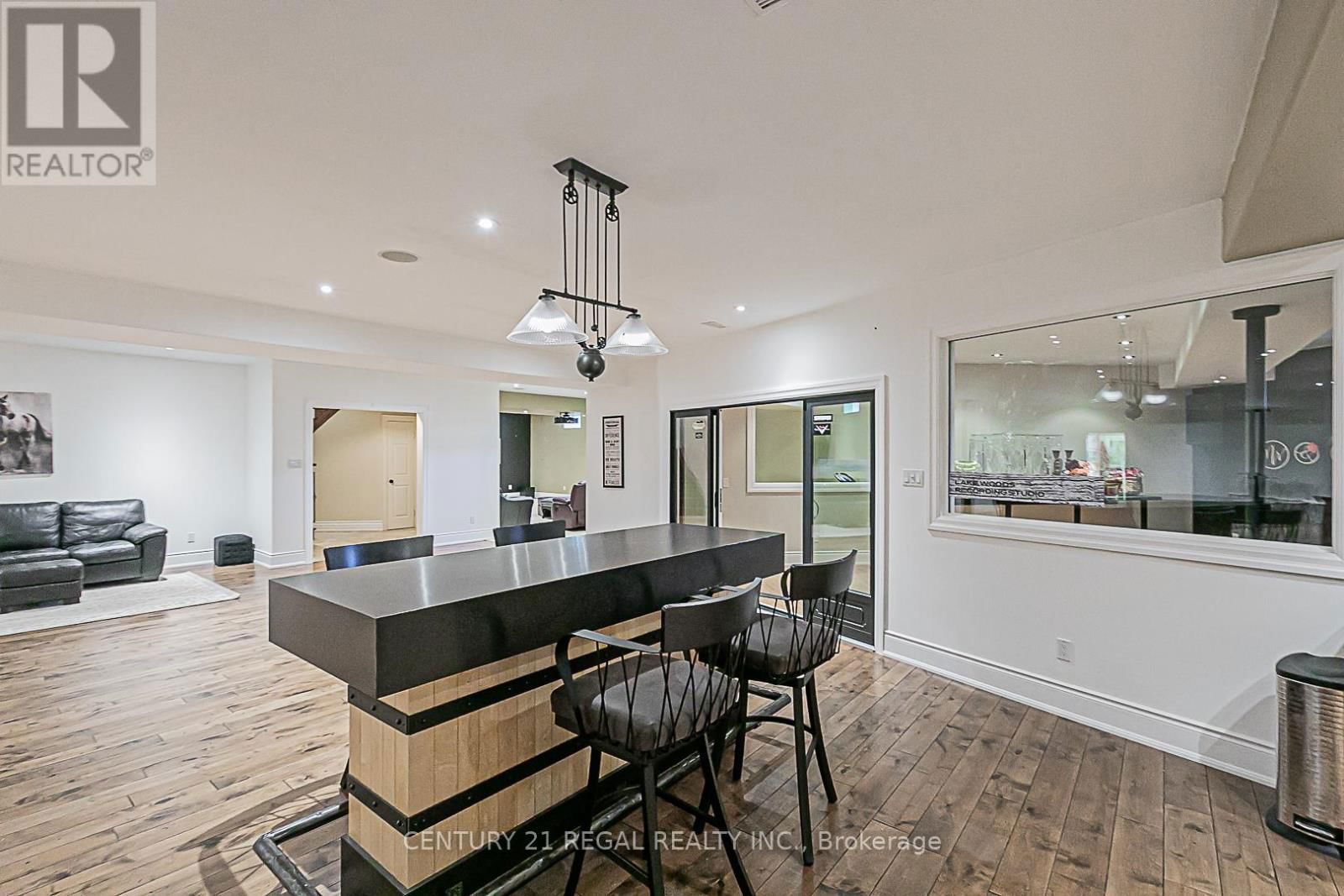 16 LAKE WOODS DRIVE Image 24