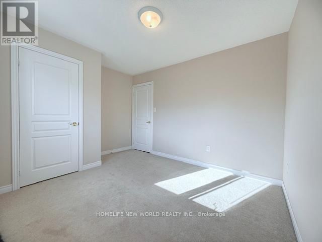 219 SMOOTHWATER TERRACE Image 23