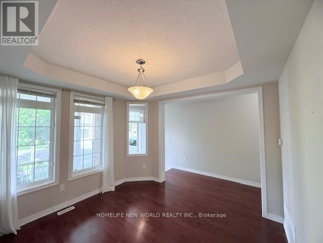 219 SMOOTHWATER TERRACE Image 3