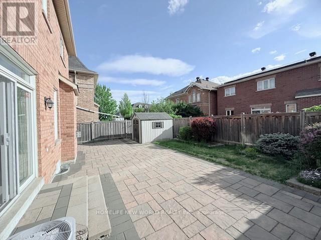 219 SMOOTHWATER TERRACE Image 36