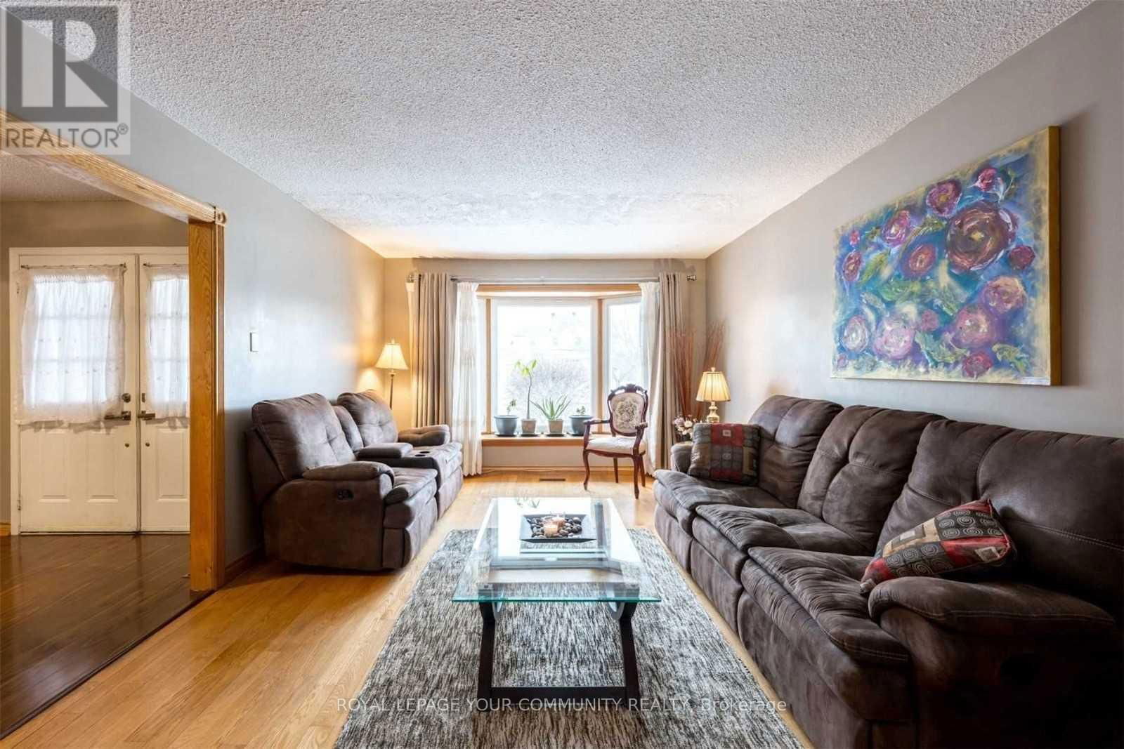 770 LESLIE VALLEY DRIVE Image 5