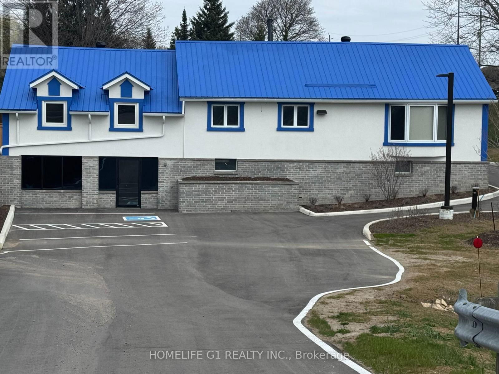 1003 20TH SIDEROAD Image 3