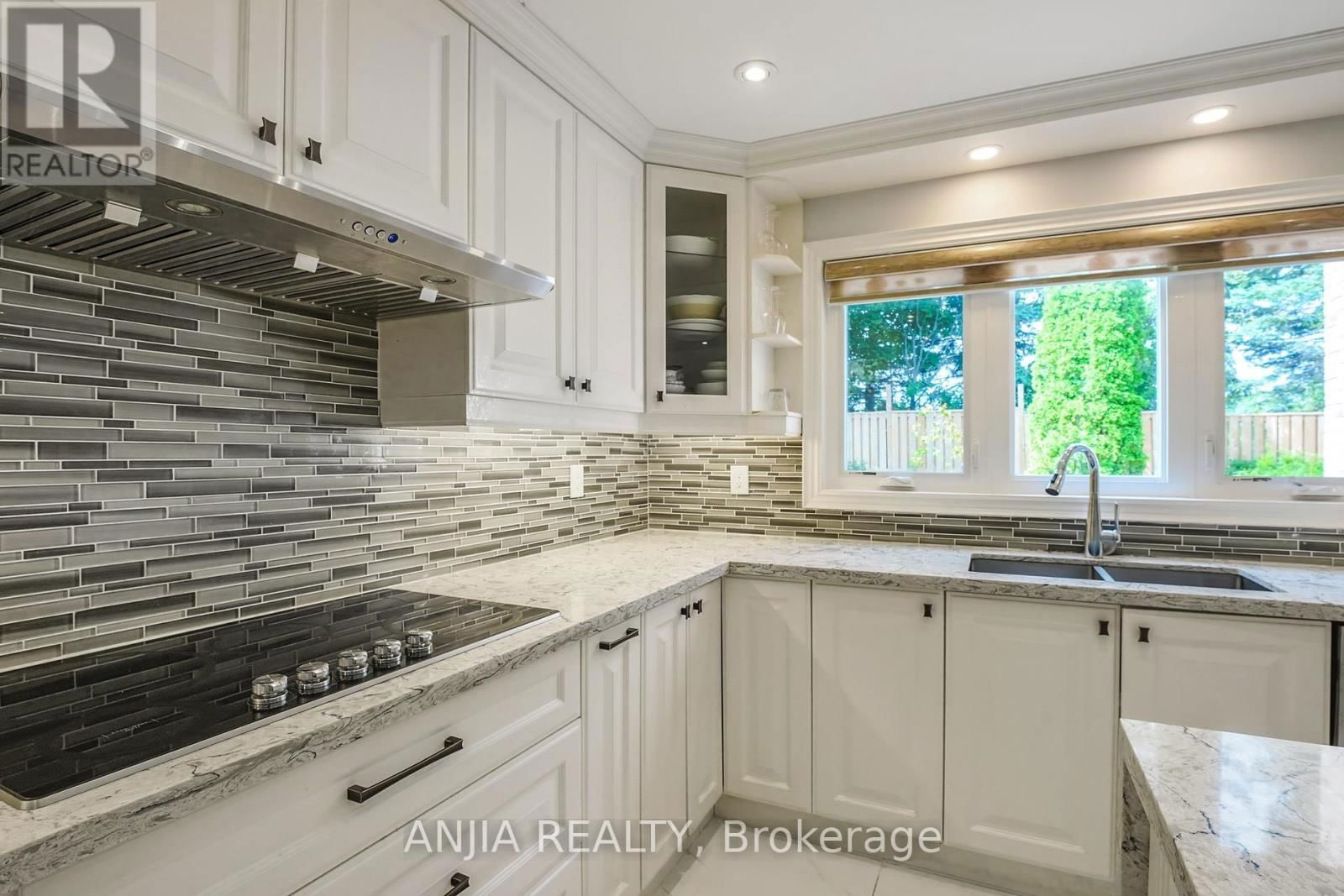 28 HOLBROOK COURT Image 13