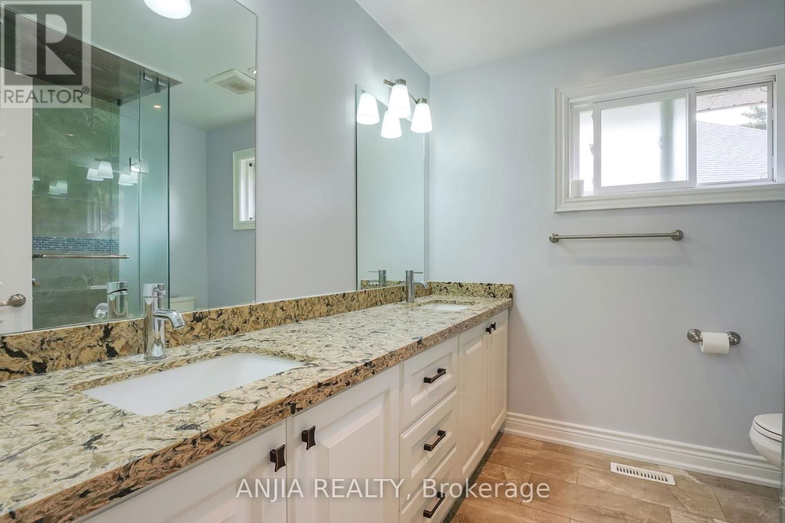 28 HOLBROOK COURT Image 26