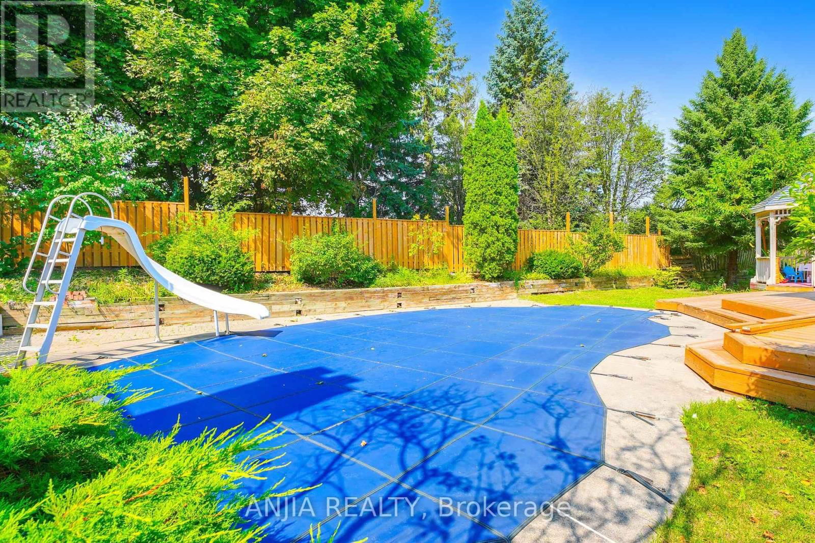 28 HOLBROOK COURT Image 39