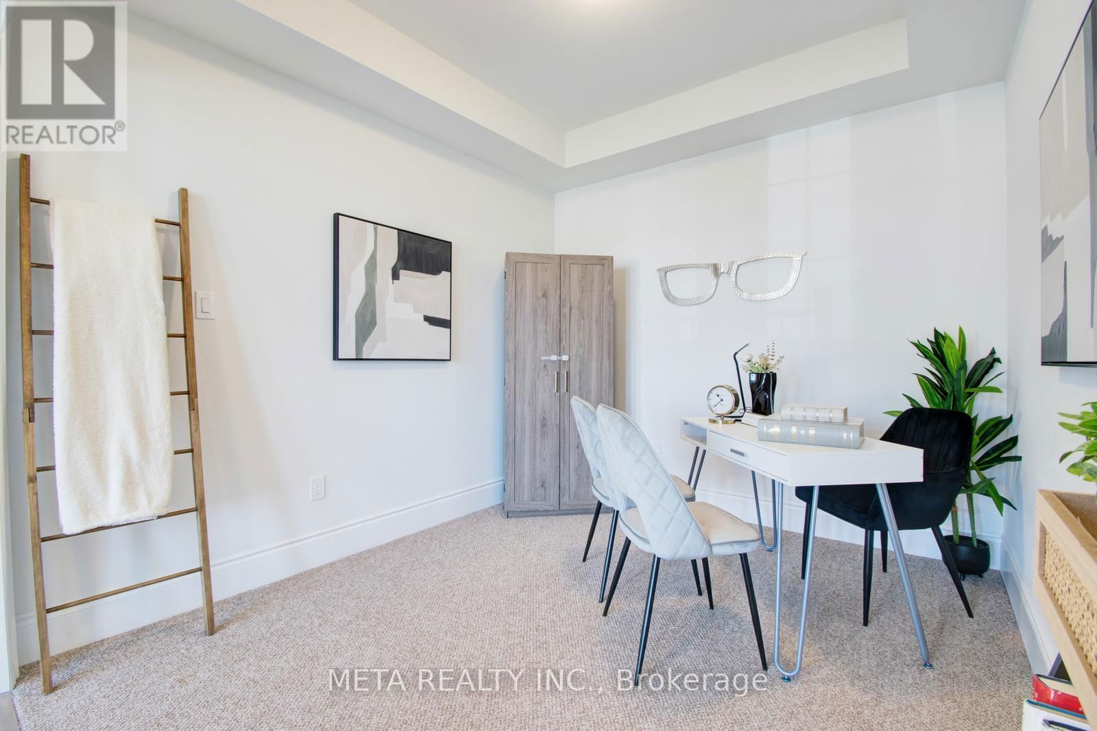 90 BROAD WAY Image 27