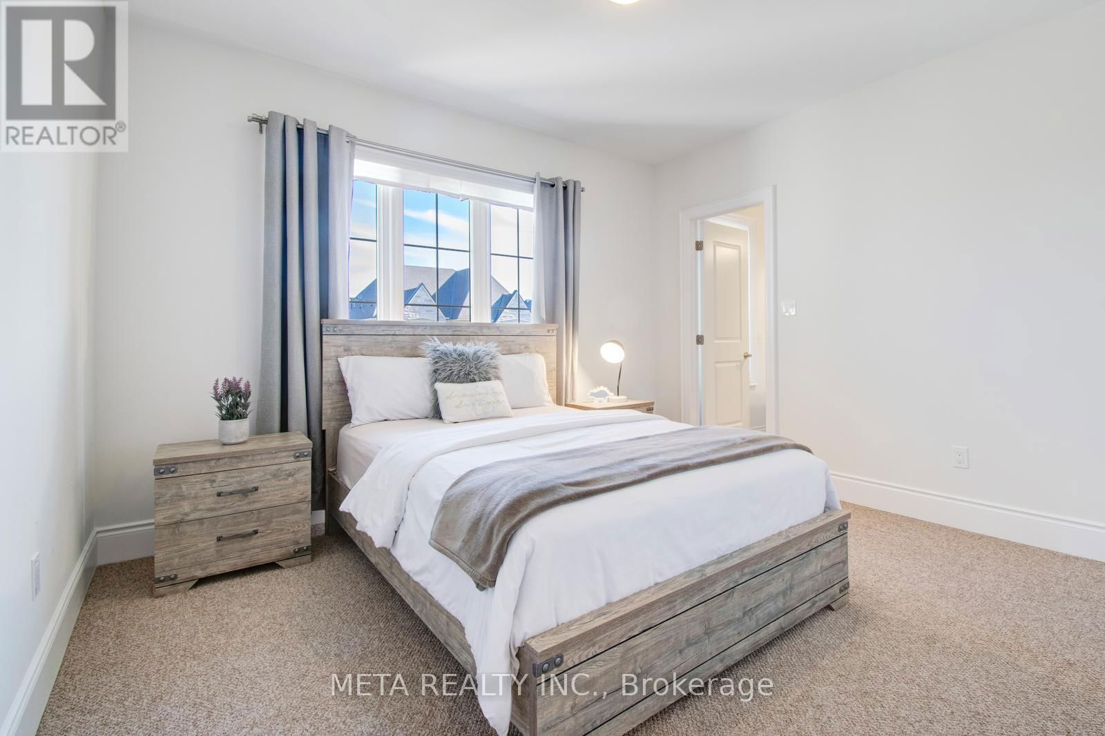 90 BROAD WAY Image 37