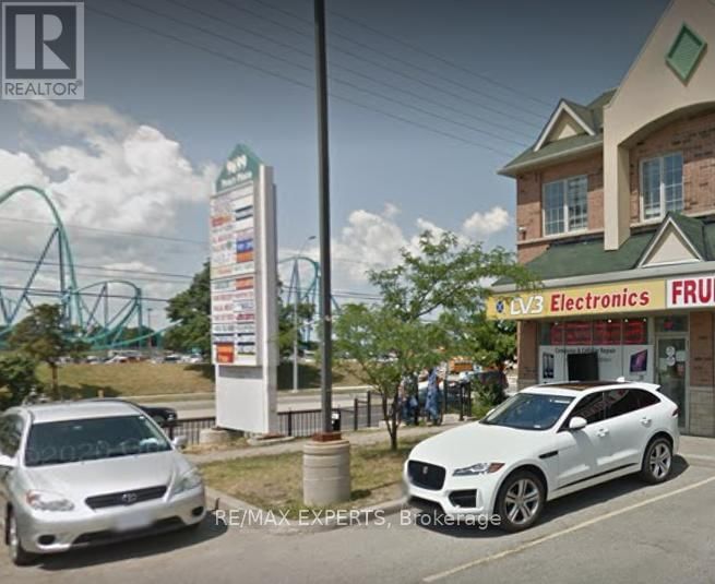 8 - 9699 JANE STREET Image 1