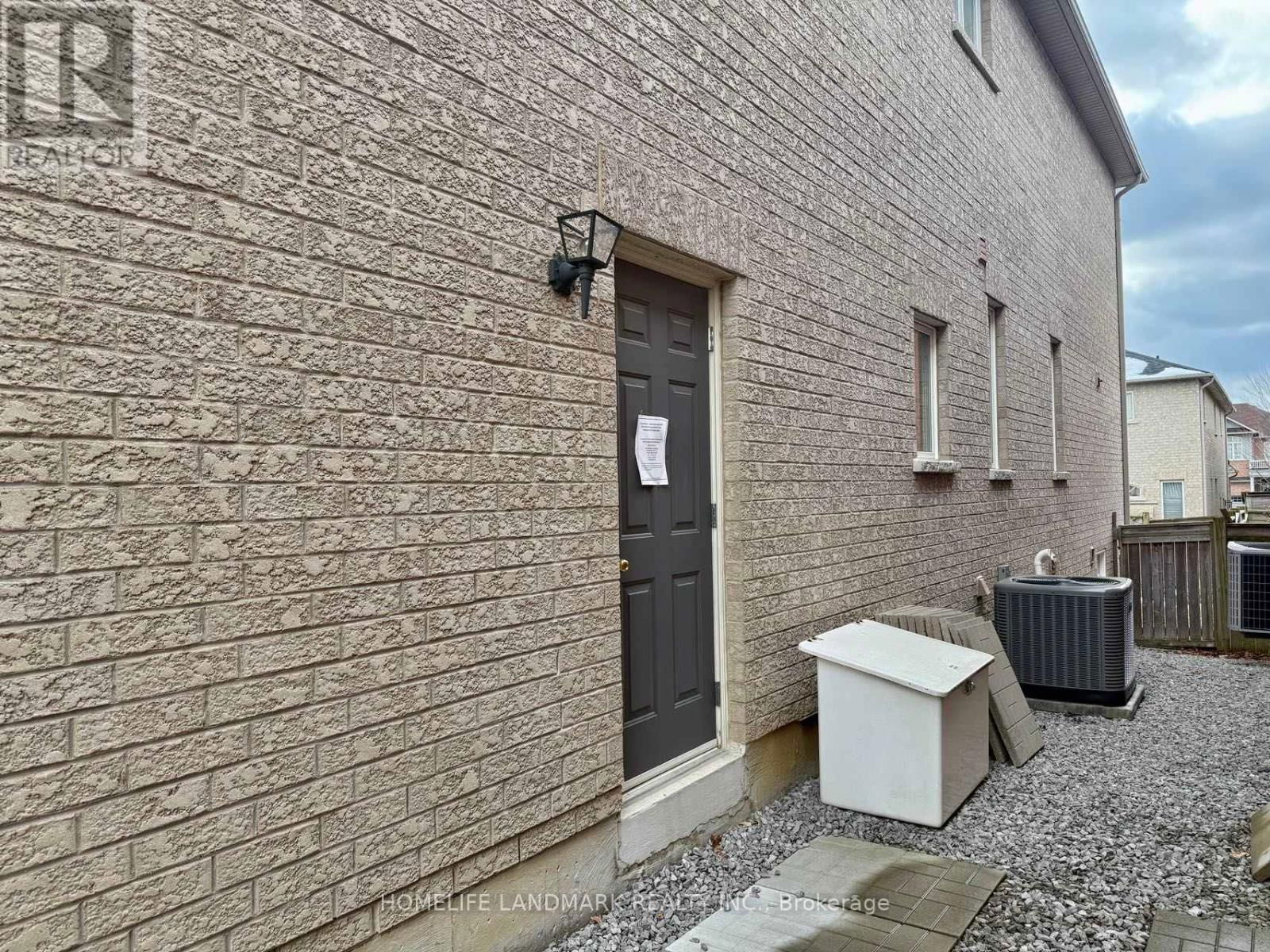 bsmt - 3 CAPRARA CRESCENT Image 2