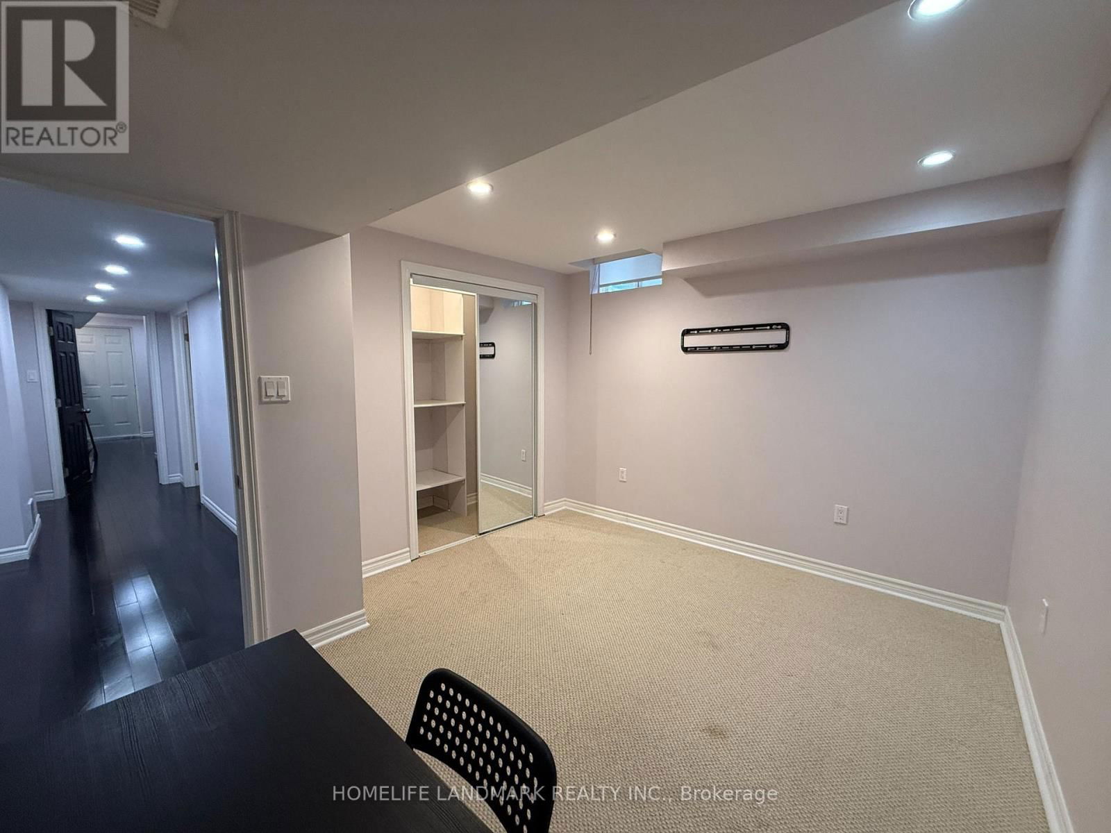bsmt - 3 CAPRARA CRESCENT Image 22