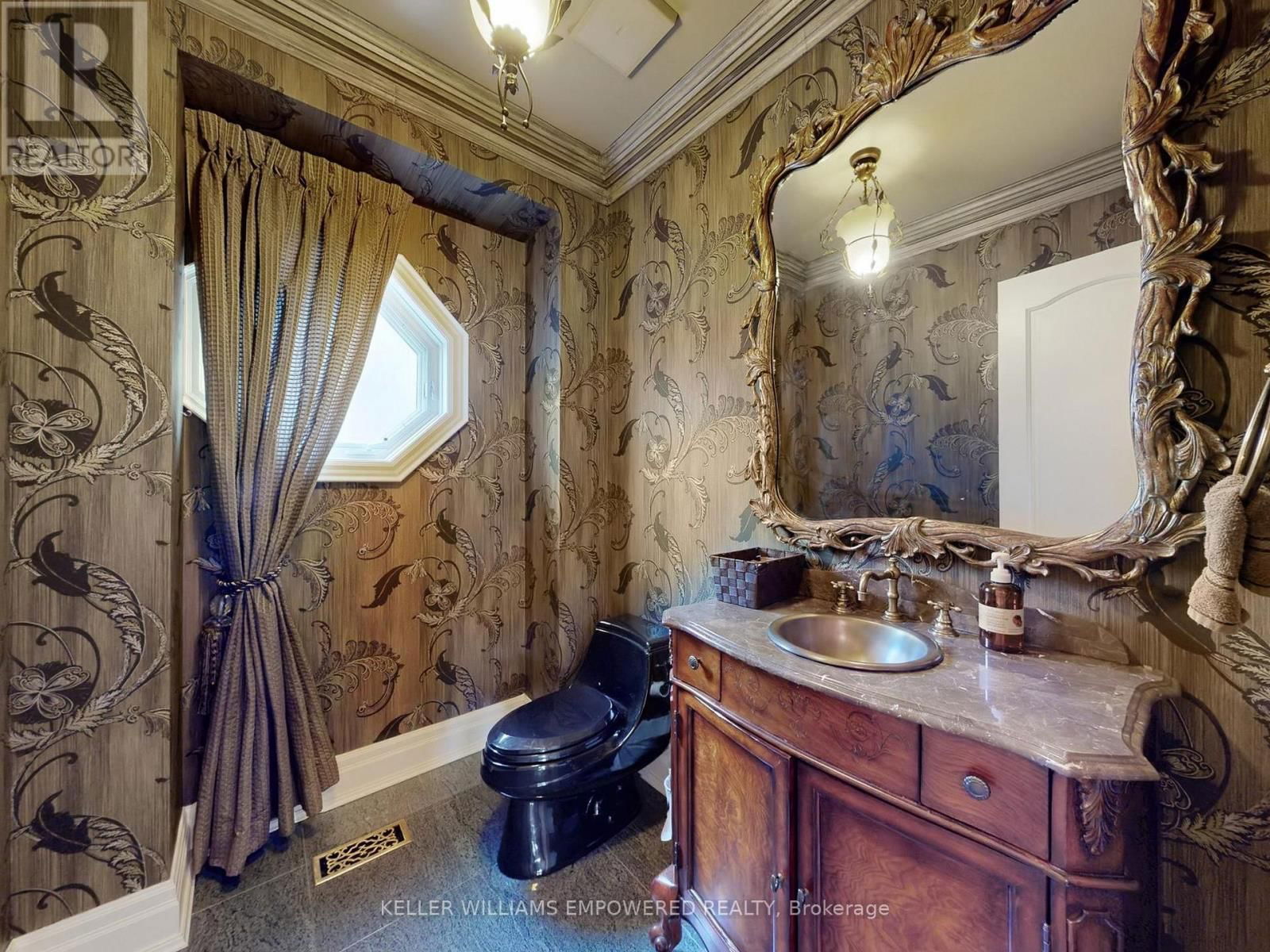 90 HUMBERVIEW DRIVE Image 26