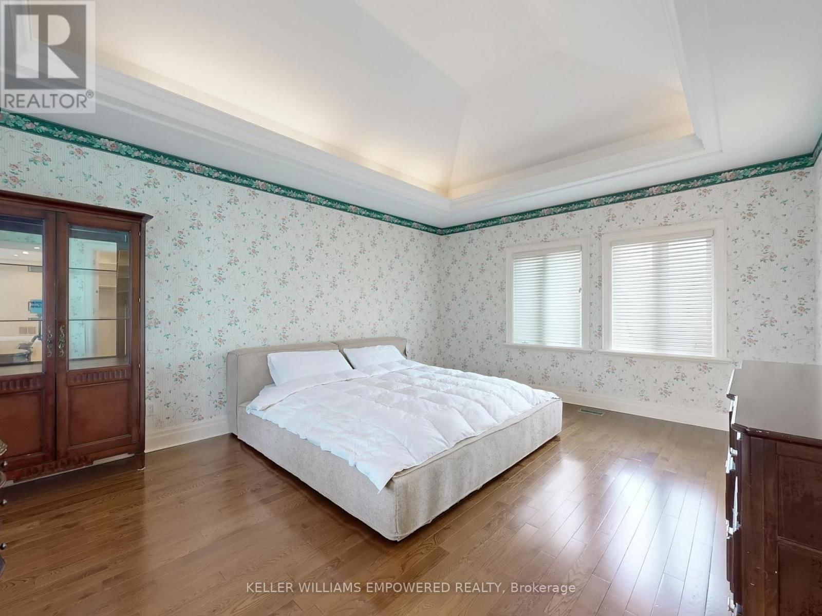 90 HUMBERVIEW DRIVE Image 33
