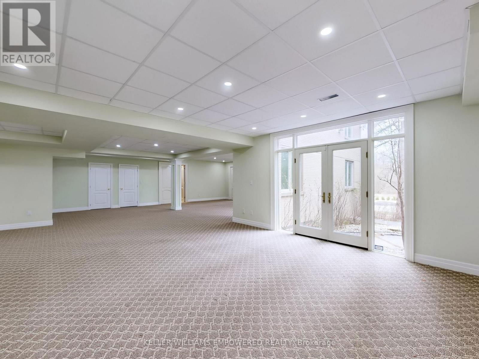 90 HUMBERVIEW DRIVE Image 39