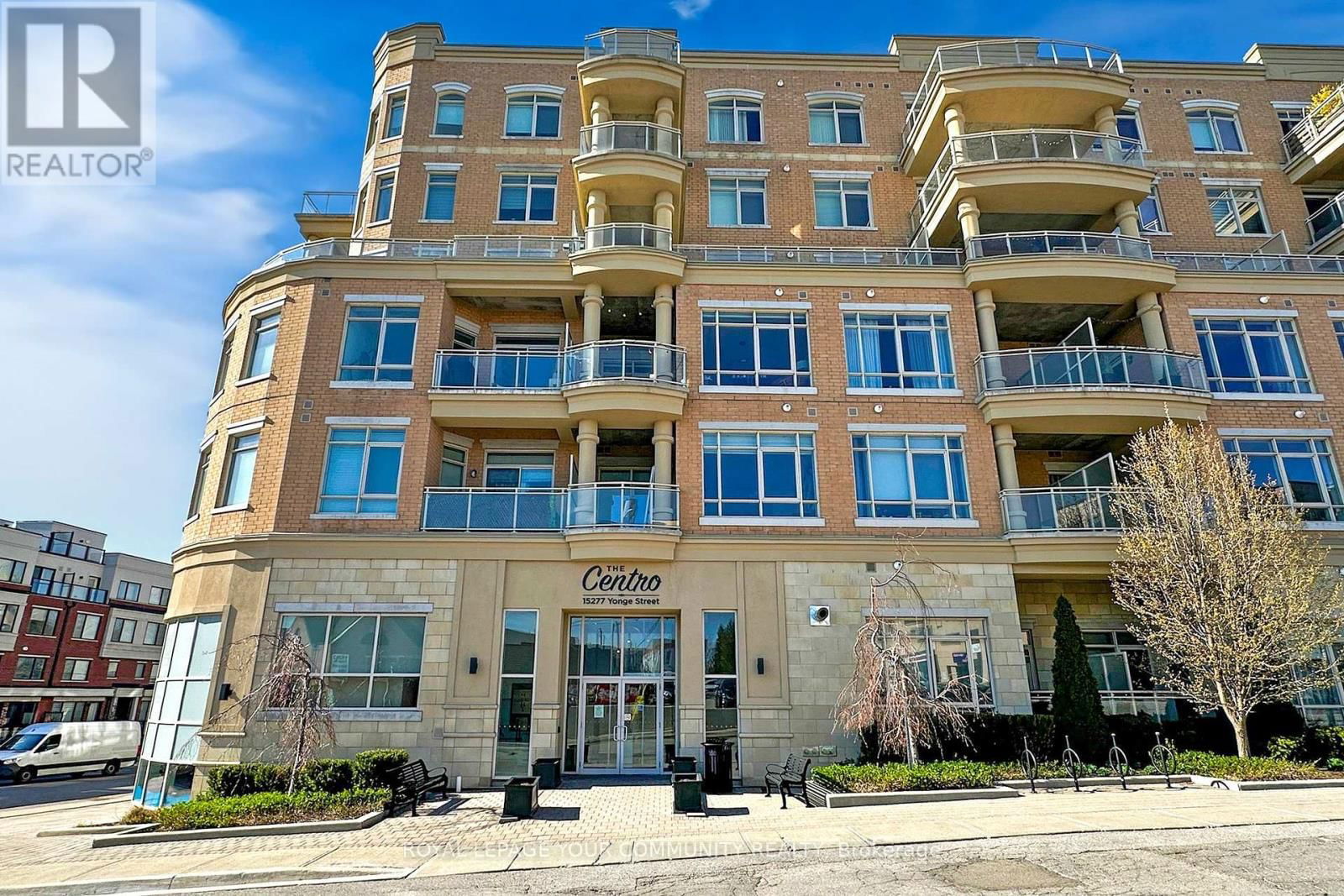702B - 15277 YONGE STREET Image 3
