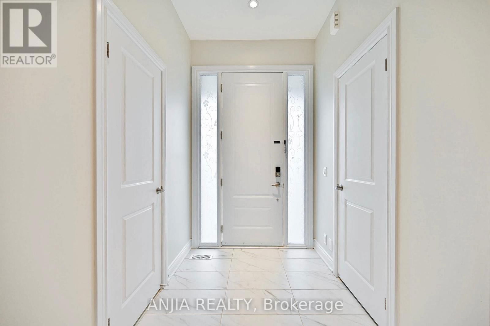 19 YORK DOWNS BOULEVARD Image 2