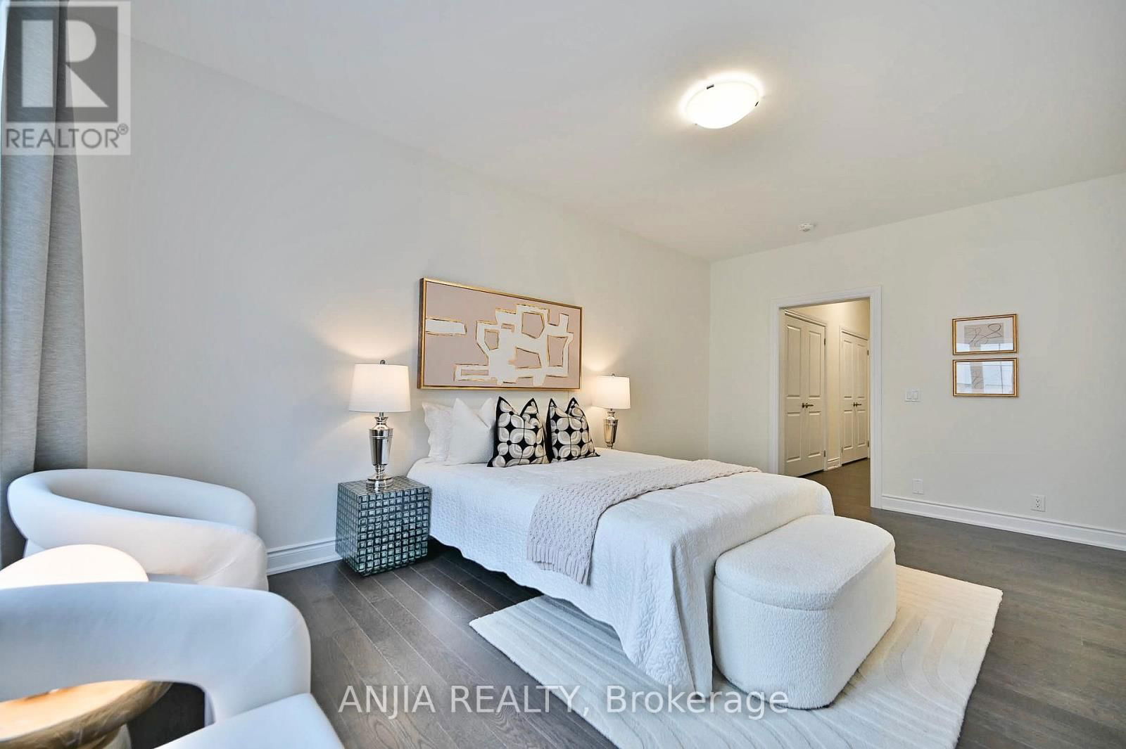 19 YORK DOWNS BOULEVARD Image 24