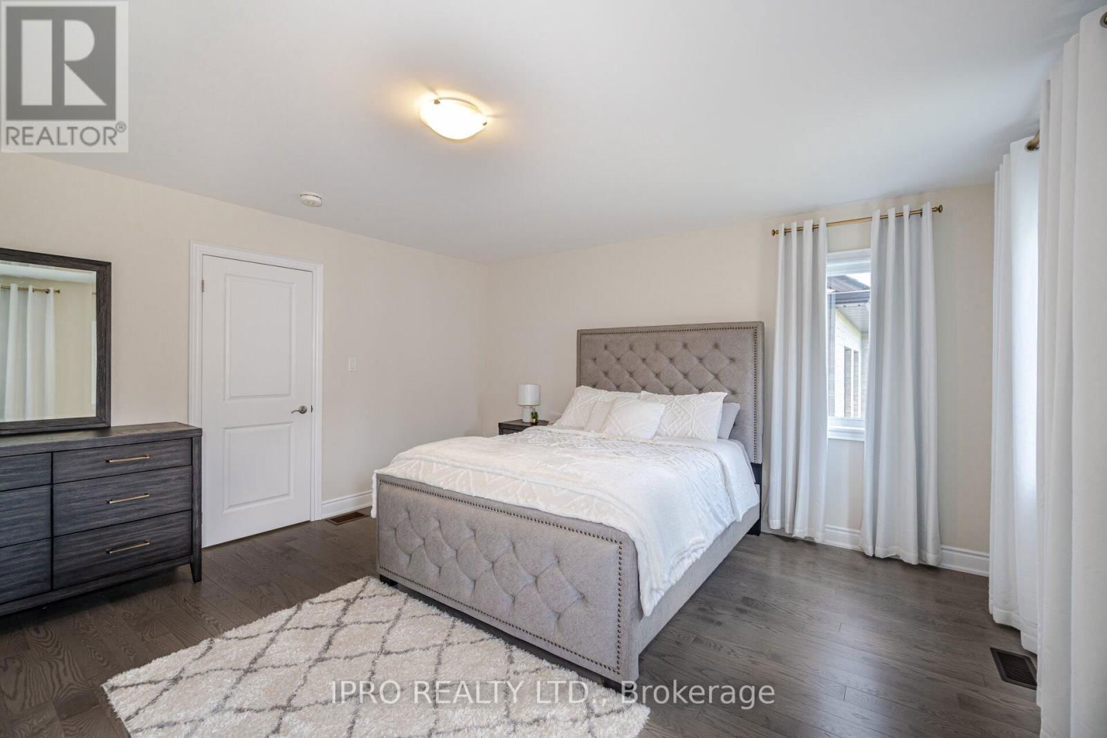 95 KENNEDY BOULEVARD Image 25