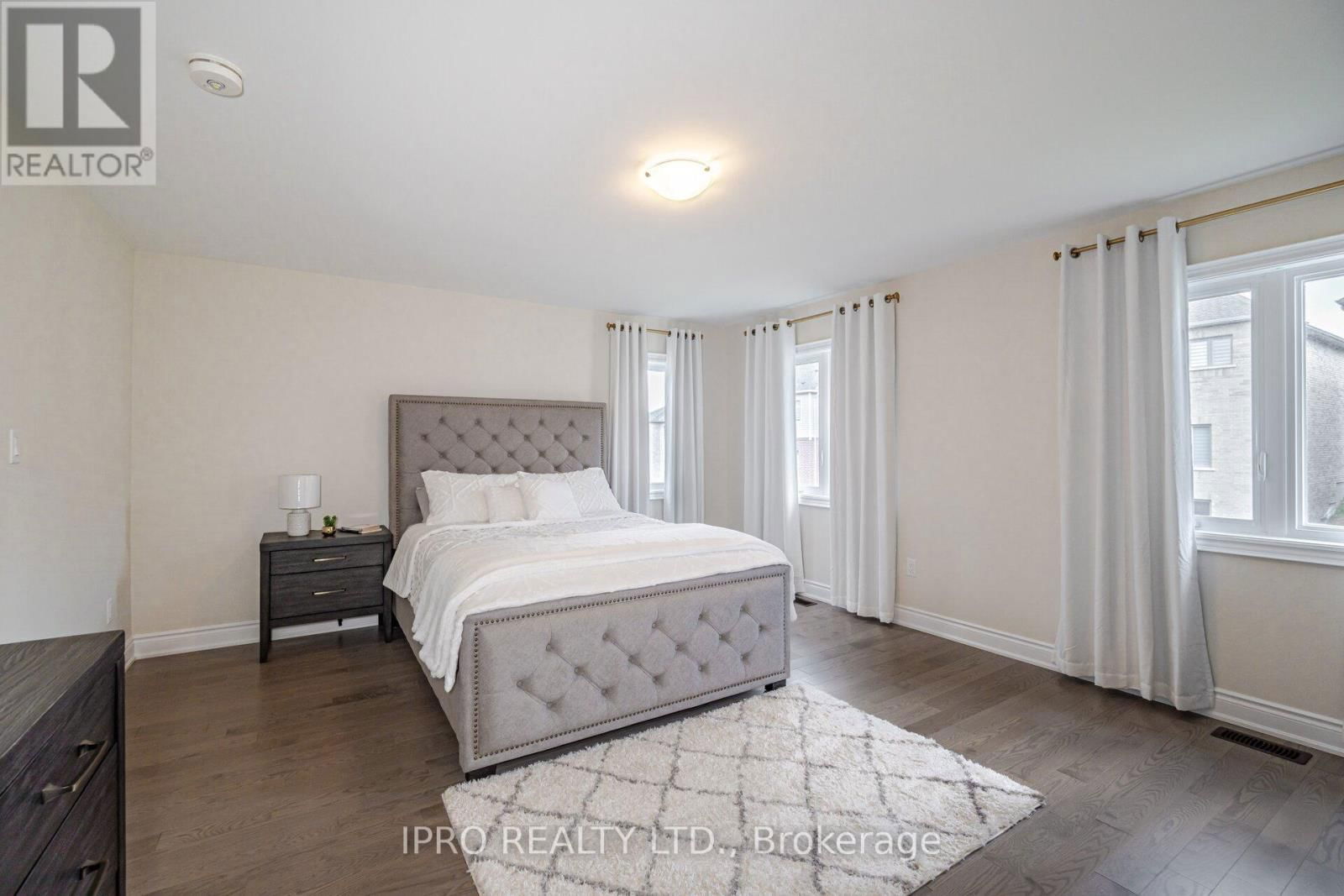 95 KENNEDY BOULEVARD Image 27