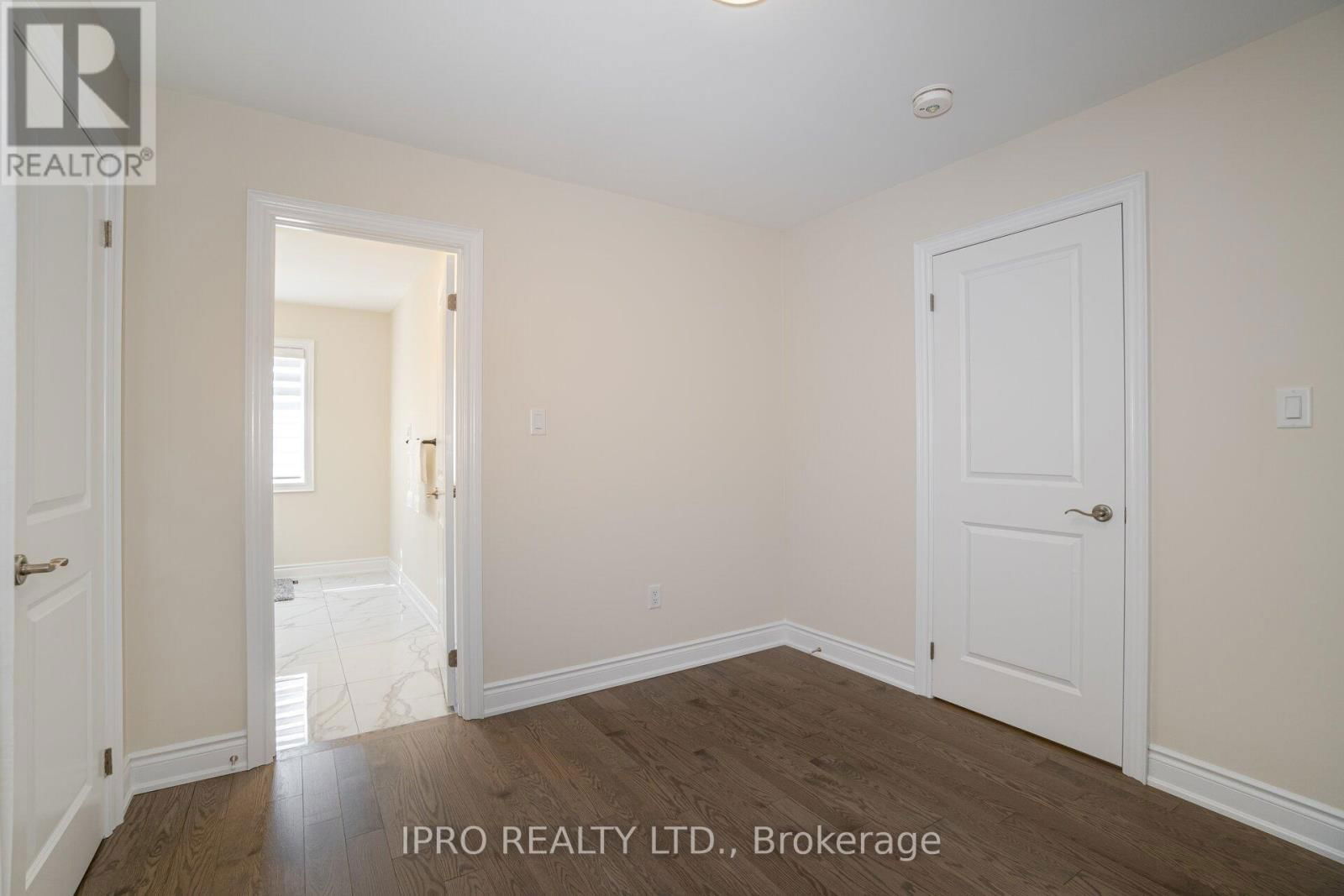 95 KENNEDY BOULEVARD Image 35