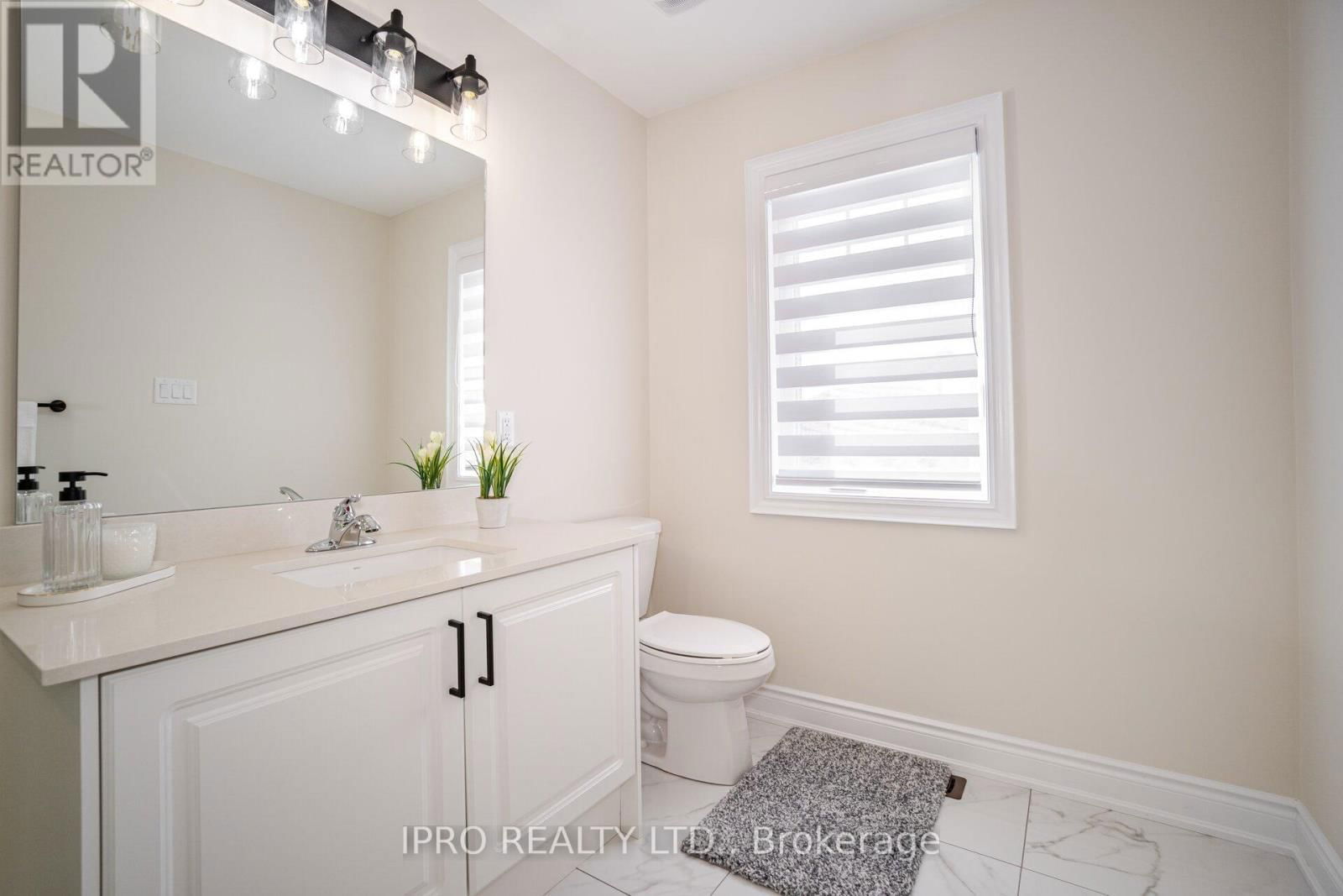 95 KENNEDY BOULEVARD Image 37