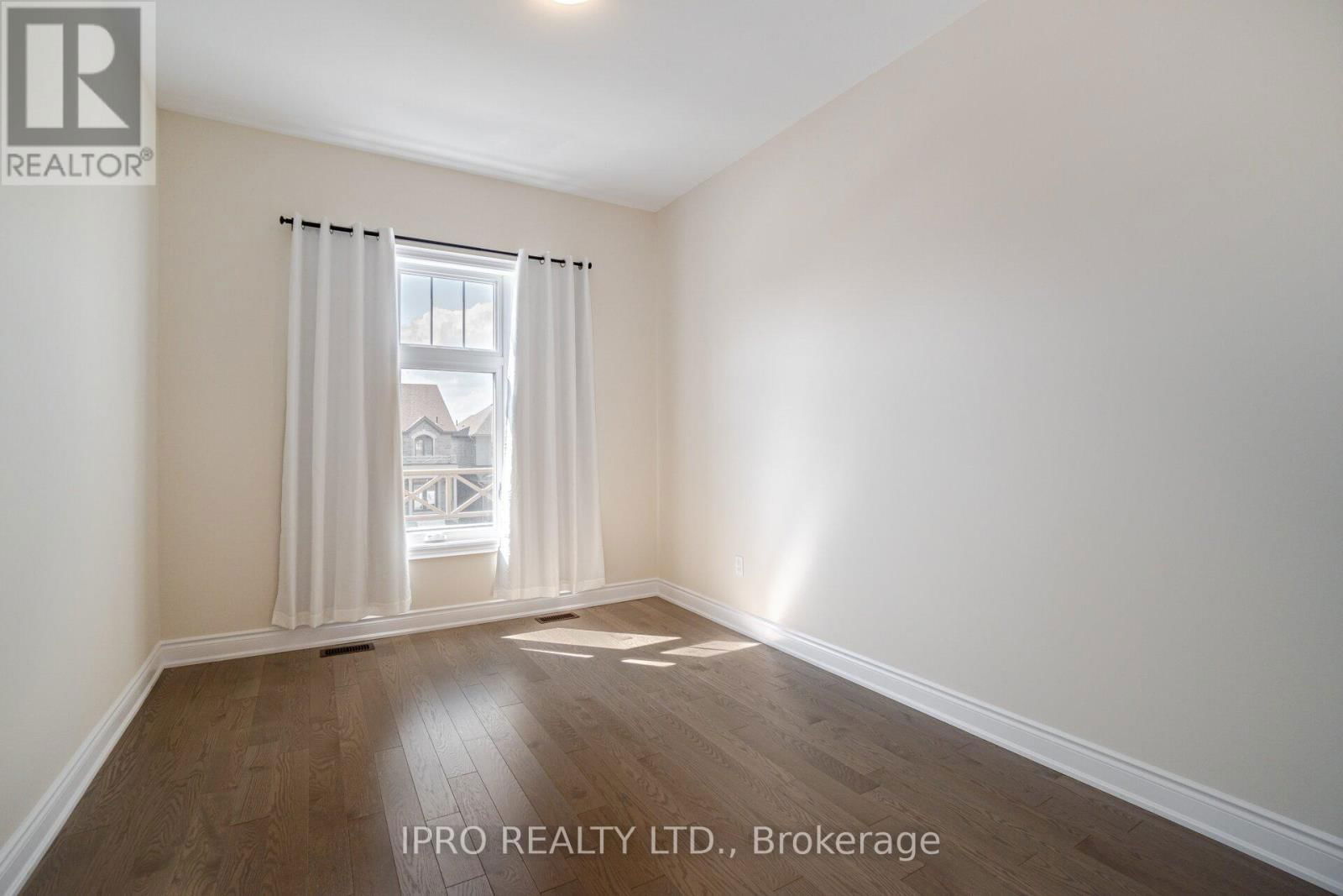 95 KENNEDY BOULEVARD Image 39